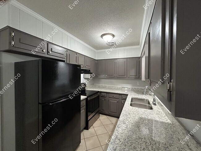 Building Photo - 958 Mecklenburg Cove