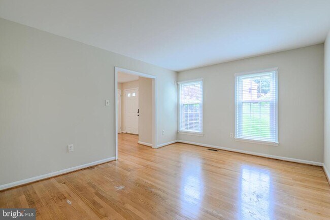 Building Photo - 3180 Rivanna Ct