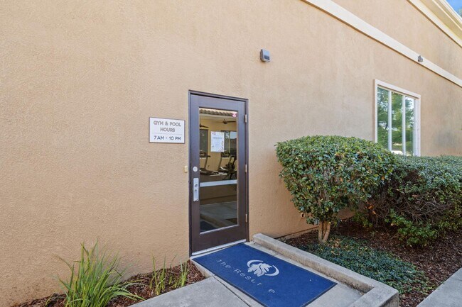 Building Photo - 501 Gibson Dr