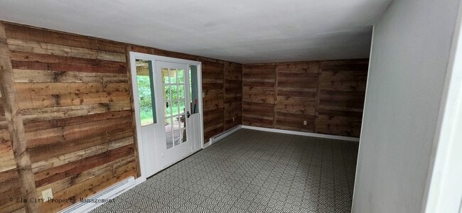 Building Photo - Newly Renovated 4-Bedroom Retreat on 12 Secluded Acres with Stream and Trails in Kintnersville!