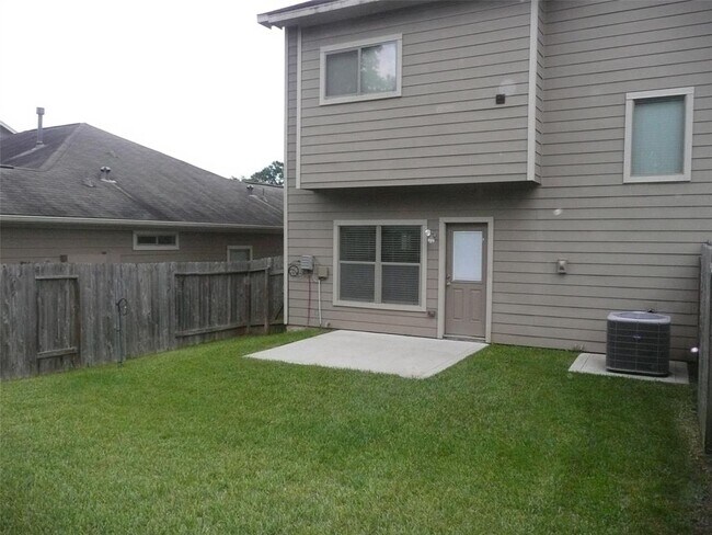 Building Photo - 59 Woodland Hills Dr