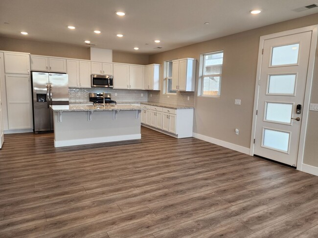 Building Photo - Brand New 3 Bedroom Townhome  For Lease