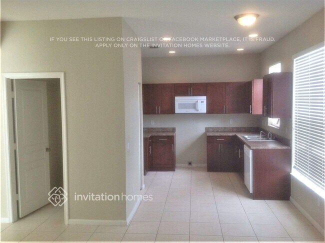 Building Photo - 5000 Northern Lights Dr