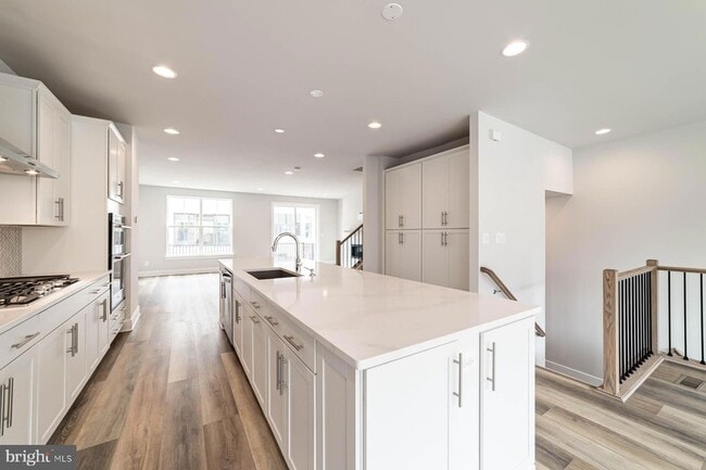 Building Photo - 6227 Almerico Pl