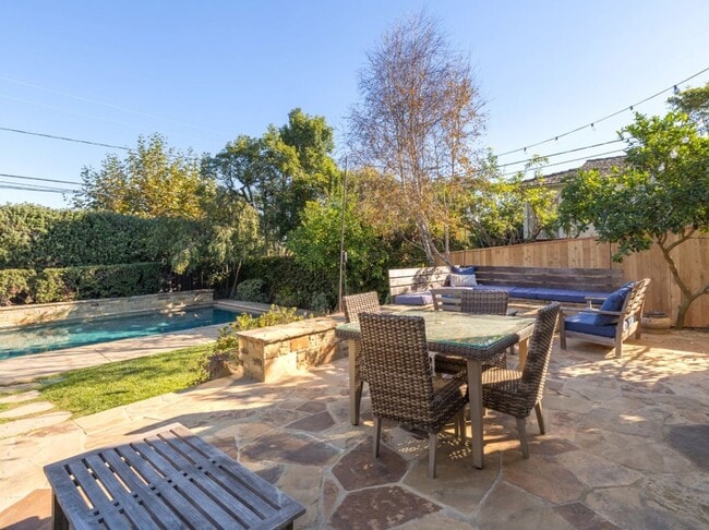 Building Photo - 4 Bed in Palos Verdes Estate • Valmonte Neighborhood