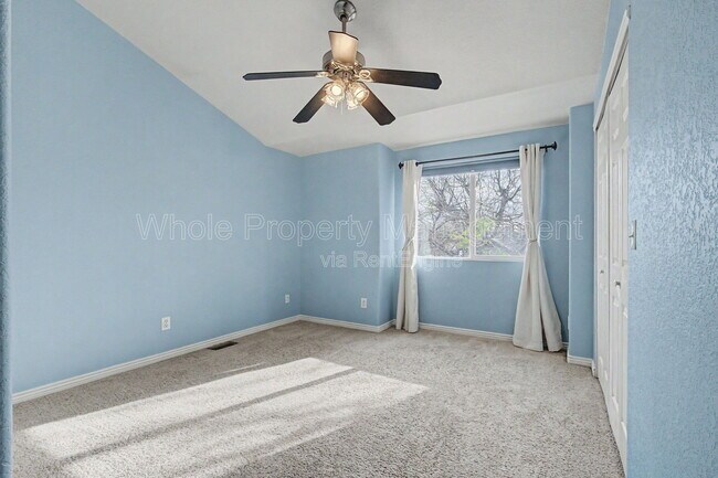 Building Photo - 133 Galapago St