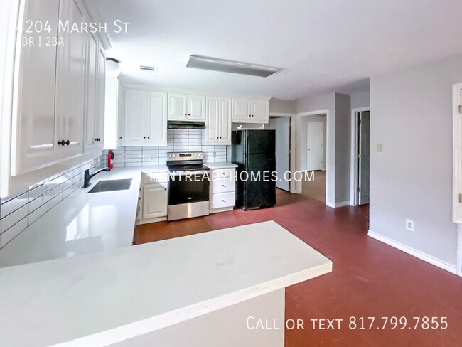 Building Photo - 4204 Marsh St