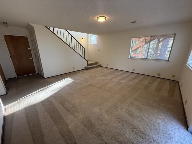 Building Photo - 10201 Ponderosa Way