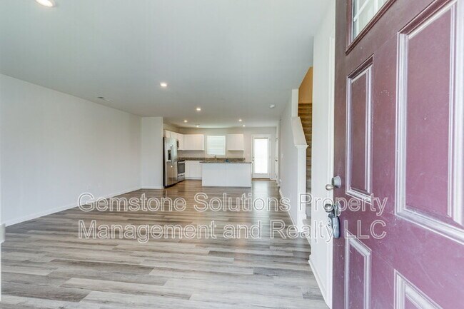 Building Photo - 2057 Westchester Dr
