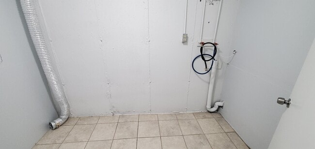 Building Photo - 4694 S Lemonwood Cir