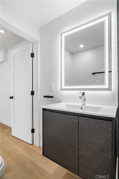 Building Photo - 274 Cliff Dr