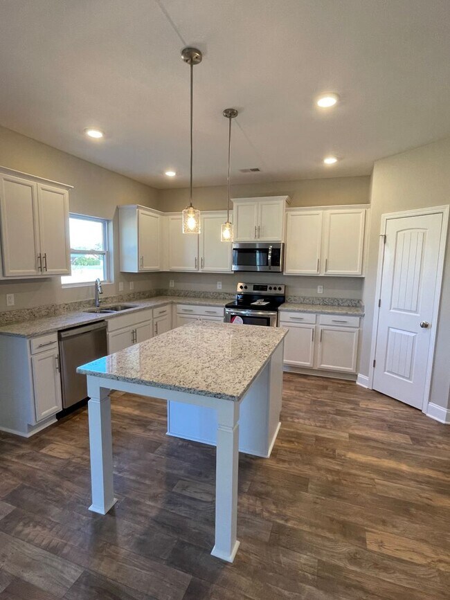 Building Photo - Brady Estates- New Construction  Immediate Move IN