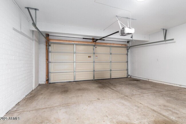Building Photo - 1713 W Cortez Cir