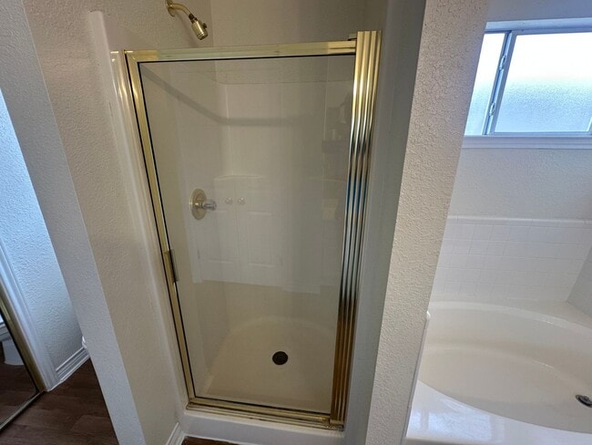 Building Photo - AVAILABLE SOON !