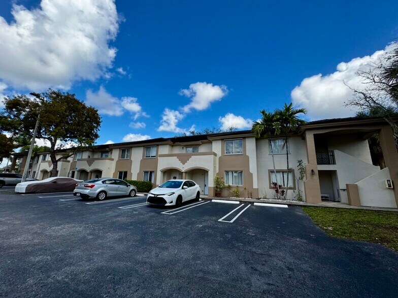 Building - 6676 SW 115th Ct