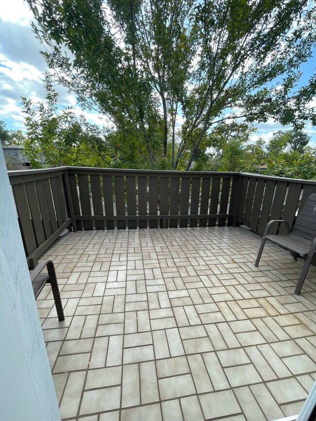 Building Photo - 5005 Georgi Ln