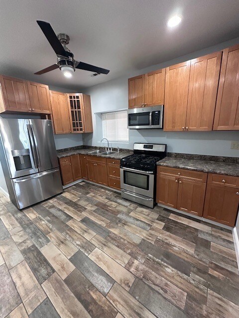 Building Photo - 1028 N Central Park Ave