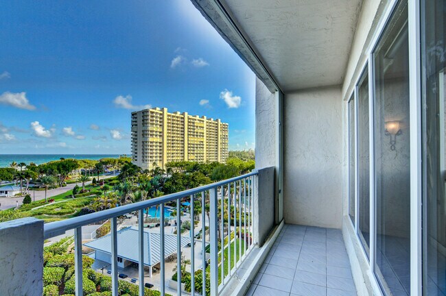 Building Photo - 4301 N Ocean Blvd