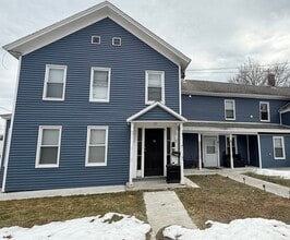 Building Photo - 93 Spruce St