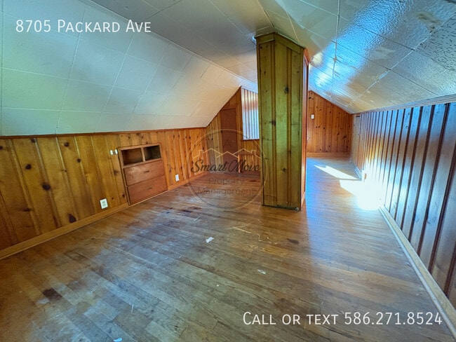 Building Photo - 8705 Packard Ave