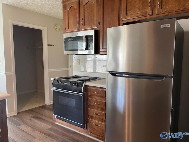 Building Photo - 118 Todd Dr