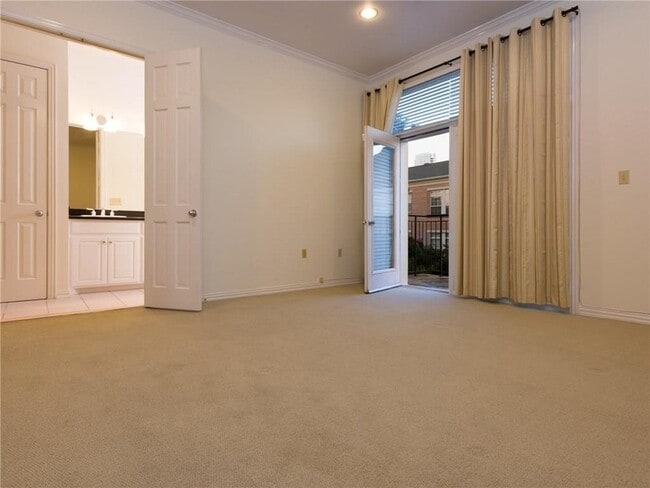 Building Photo - 2331 Worthington St