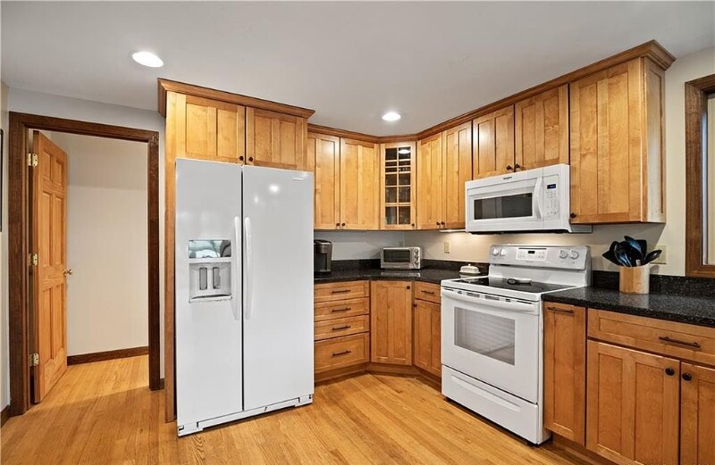 Building Photo - 120 Stollman Rd