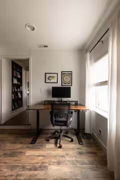 Living Room - 4701 Meade St