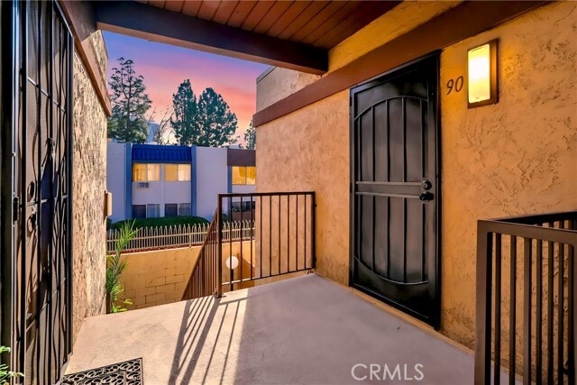 Building Photo - 1030 W MacArthur Blvd