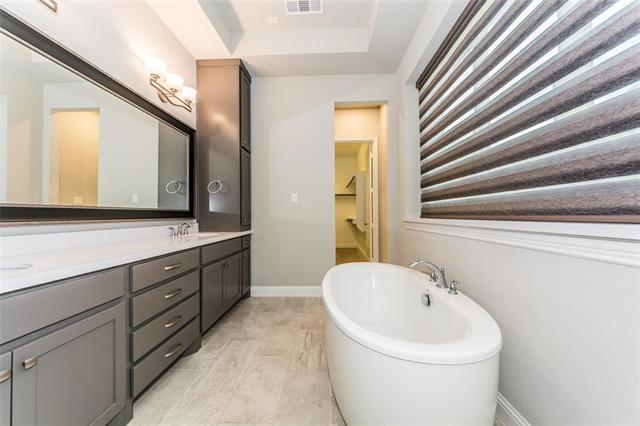 Building Photo - 6816 Royal Liverpool Dr