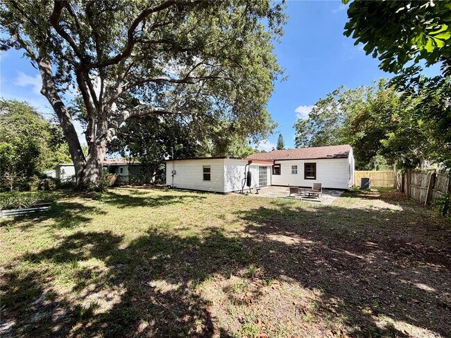 Building Photo - 2533 48th Ave N