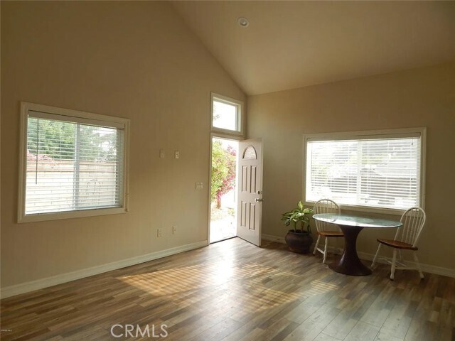 Building Photo - 3028 Wauneta St