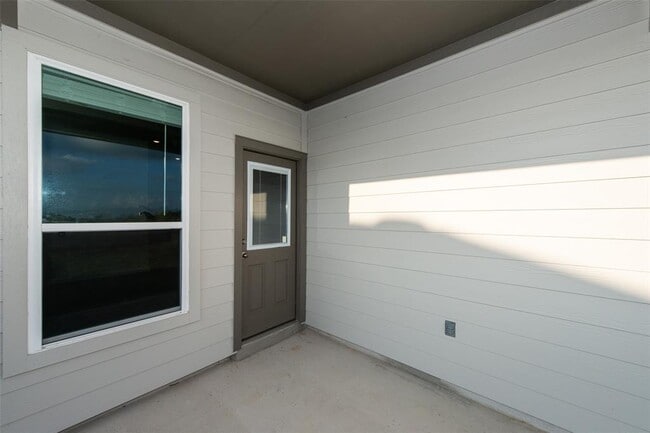 Building Photo - 403 Cross Barn Blvd