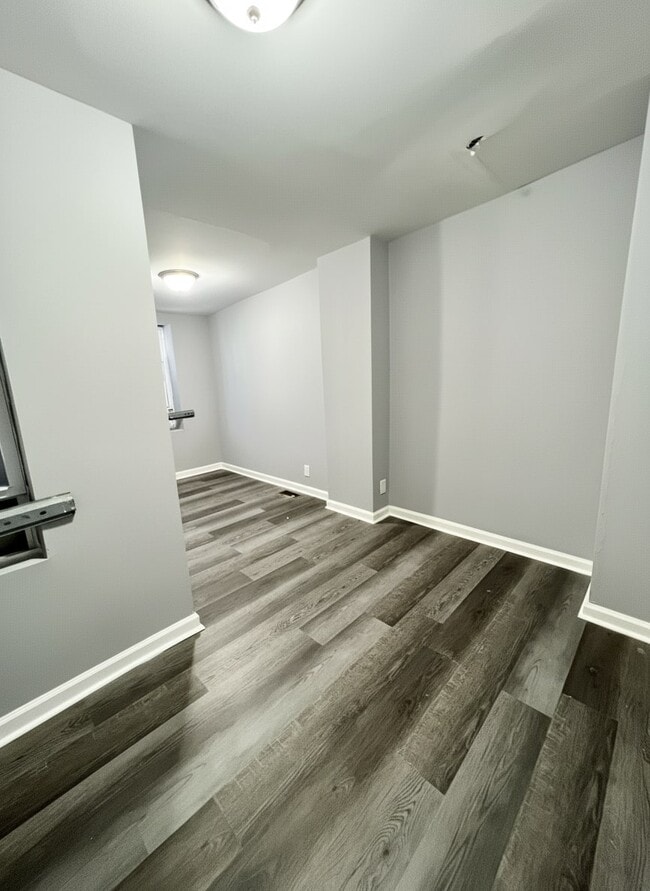 Building Photo - 2515 N Lee St