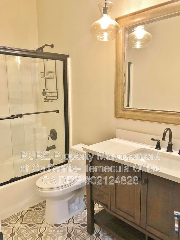 Building Photo - 38233 Augusta Dr