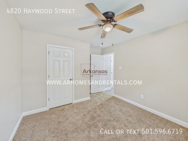 Building Photo - 4820 Haywood St