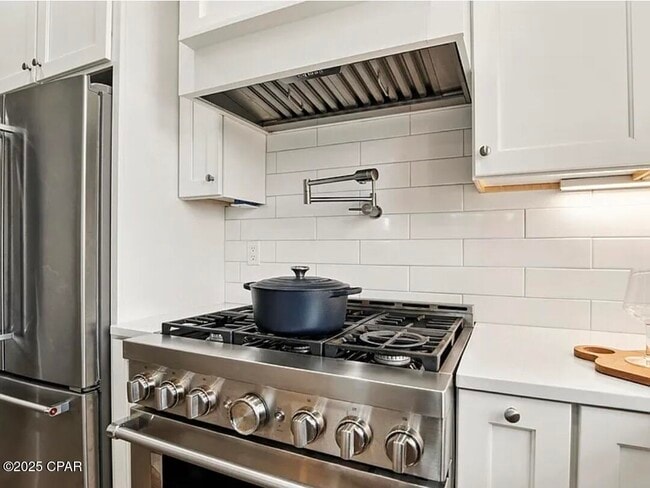 Building Photo - 3555 Sanctuary Dr