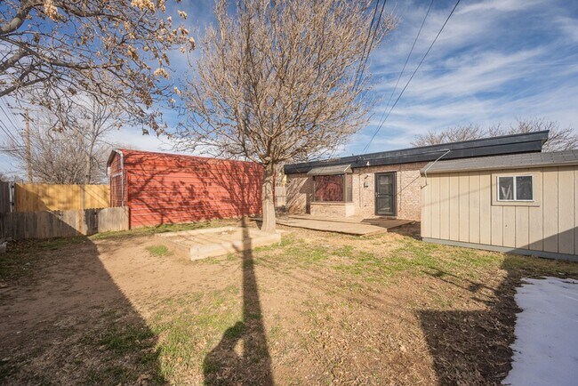 Building Photo - 2918 S Dallas St