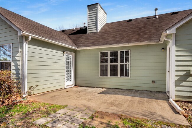 Building Photo - 4209 Zephyrhills Dr
