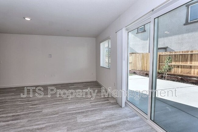 Building Photo - 8312 Whippersnapper Way