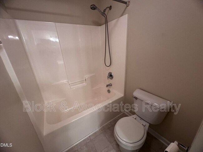 Building Photo - 3303 Colorcott St