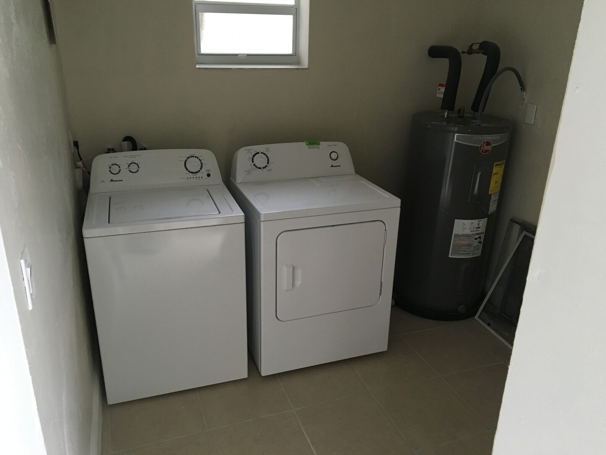 Building Photo - 681 SW 29th Ter