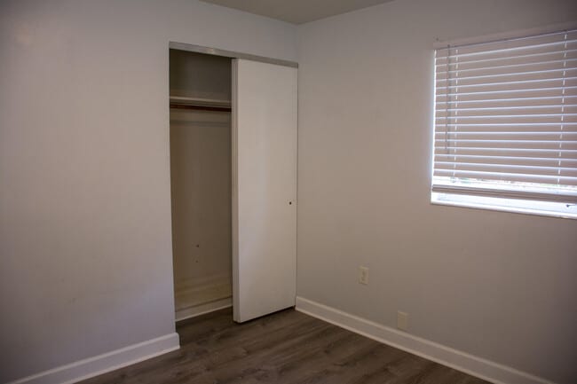 Building Photo - 86 Hurwood Ave