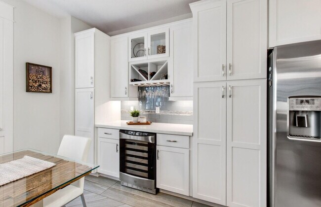 Building Photo - 622 Windward Cir S