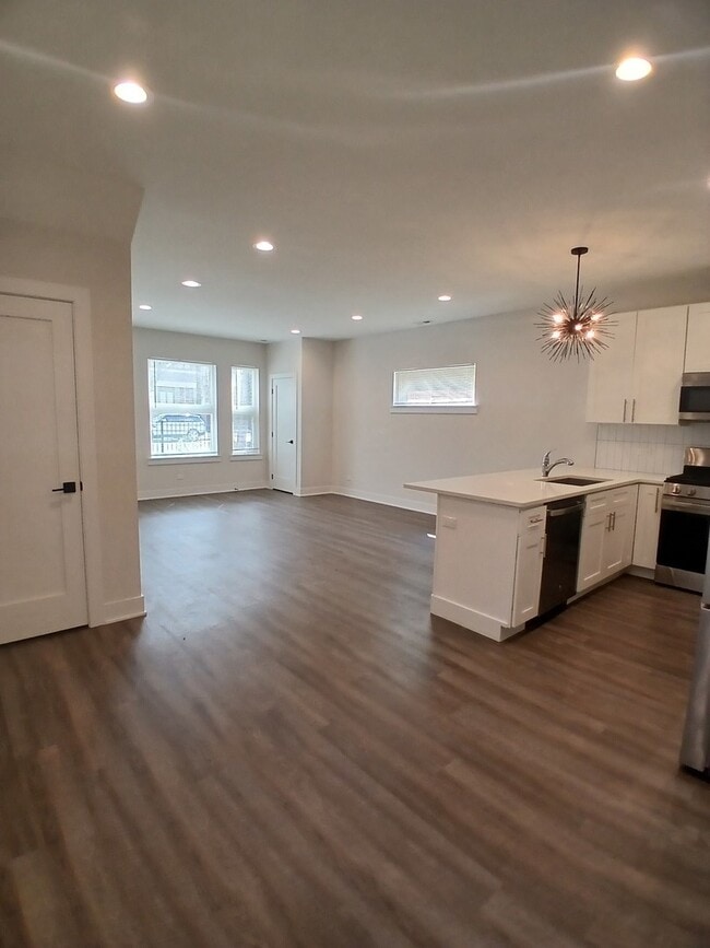 Building Photo - 4608 S Indiana Ave