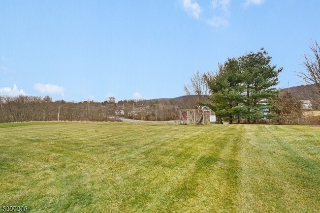 Building Photo - 70 Alvin Sloan Ave