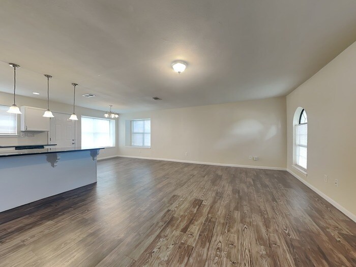Building Photo - 908 Dunning Dr