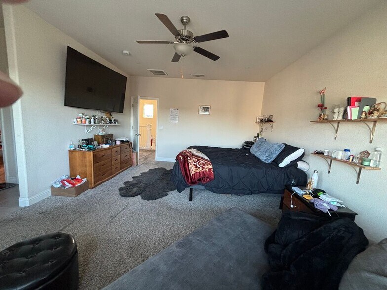 Building Photo - 3791 Bonifacio Way