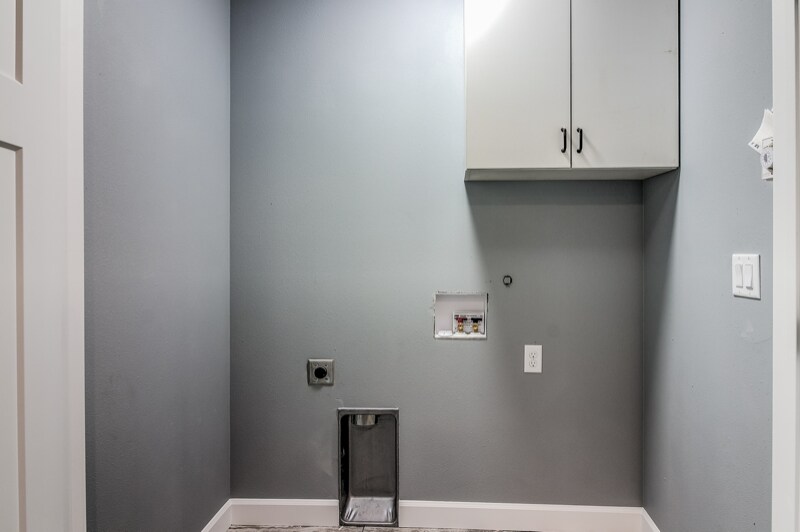 Building Photo - 663 S 83rd Ave