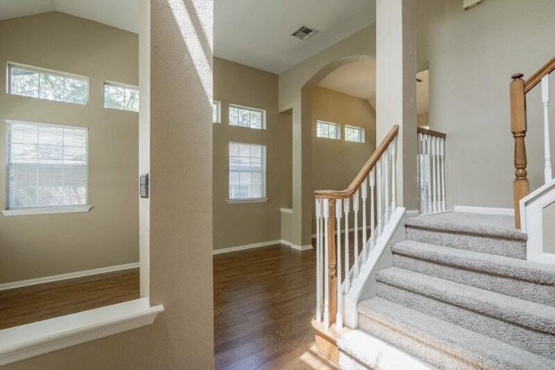 Building Photo - 111 S Winterport Cir